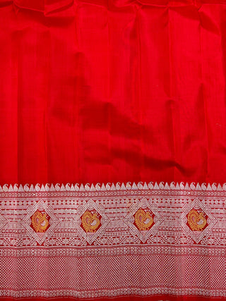 GADWAL PURE SILK MAHARANI TURNING BORDER