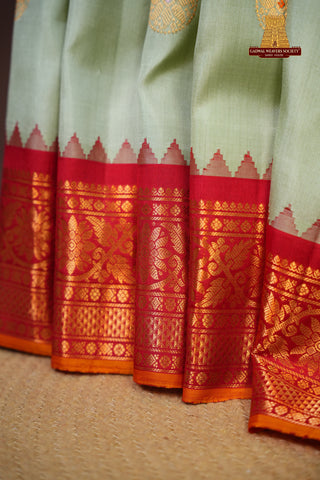TIMELESS GADWAL PATTU WITH TEMPLE BORDER GRACE