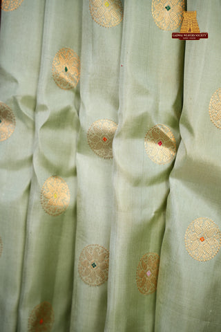 TIMELESS GADWAL PATTU WITH TEMPLE BORDER GRACE