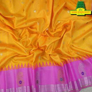 GADWAL PURE SILK HANDLOOM SAREE WITH  GAP AND KUTTU TEMPLE BORDER