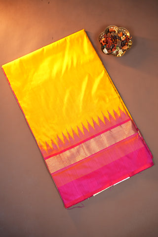 POCHAMPALLY IKKAT PURE SILK HANDLOOM SAREE