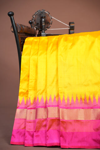 POCHAMPALLY IKKAT PURE SILK HANDLOOM SAREE