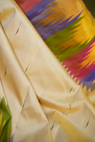 KANCHIPURAM PURE SILK HANDLOOM SAREE WITH TEMPLE BORDER