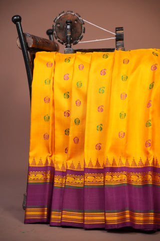 GADWAL PURE SILK GAP BORDER HANDLOOM SAREE