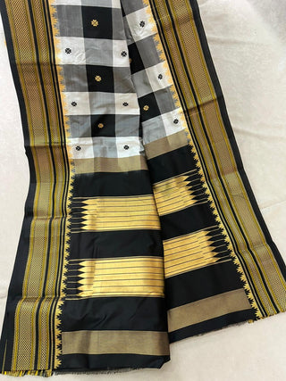 NARAYANPET KATTAM CHECKS PURE SILK HANDLOOM SAREE