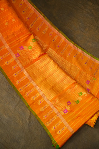 EXCLUSIVE GADWAL PURE SILK HANDLOOM SAREE