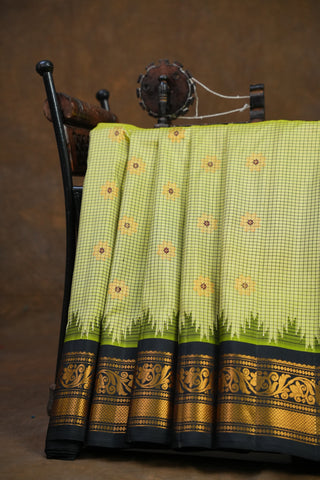GADWAL PURE SILK HANDLOOM SAREE WITH GANGA JAMUNA BORDER