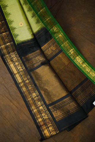 GADWAL PURE SILK HANDLOOM SAREE WITH GANGA JAMUNA BORDER