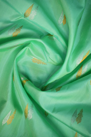 GADWAL PURE SILK GAP BORDER BUTTA HANDLOOM SAREE