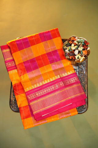 NARAYANPET KATTAM CHECKS PURE SILK HANDLOOM SAREE