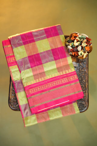 NARAYANPET KATTAM CHECKS PURE SILK HANDLOOM SAREE