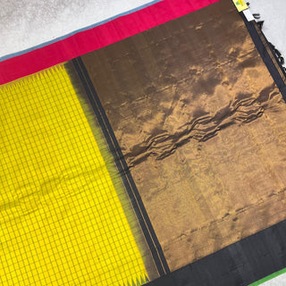 GADWAL PURE SILK HANDLOOM SAREE WITH PLAIN GANGA JAMUNA BORDER