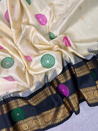 GADWAL PURE SILK HANDLOOM SAREE WITH BORDER