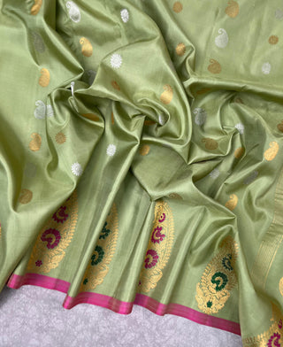 GADWAL PURE SILK HANDLOOM SAREE WITH BORDER