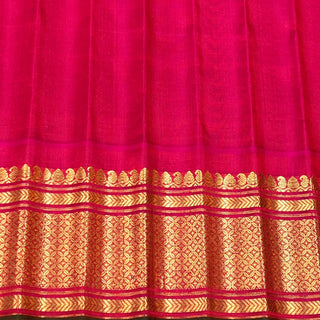 GADWAL PURE SILK HANDLOOM SAREE WITH KUTTU BORDER