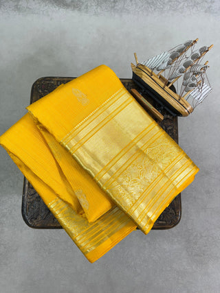 KANCHIPURAM PURE SILK CHECKS BUTTA SAREE