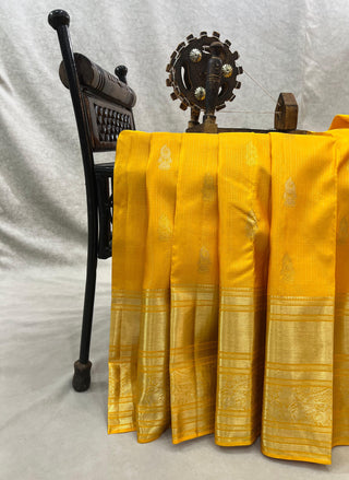 KANCHIPURAM PURE SILK CHECKS BUTTA SAREE