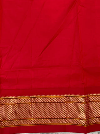 Narayanpet Pure Silk Saree with temple border
