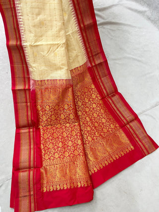 Narayanpet Pure Silk Saree with temple border