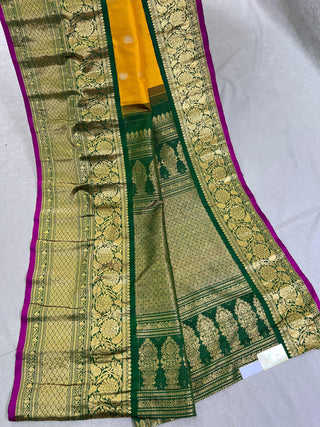 GADWAL PURE SILK HANDLOOM CHECKS BUTTA SAREE