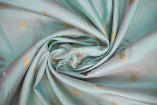 GADWAL SILKS IN EQUAL BORDER STYLE