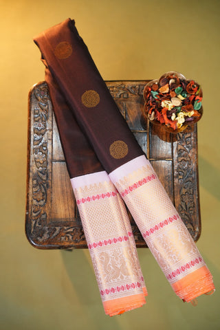 GADWAL SILKS IN EQUAL BORDER STYLE
